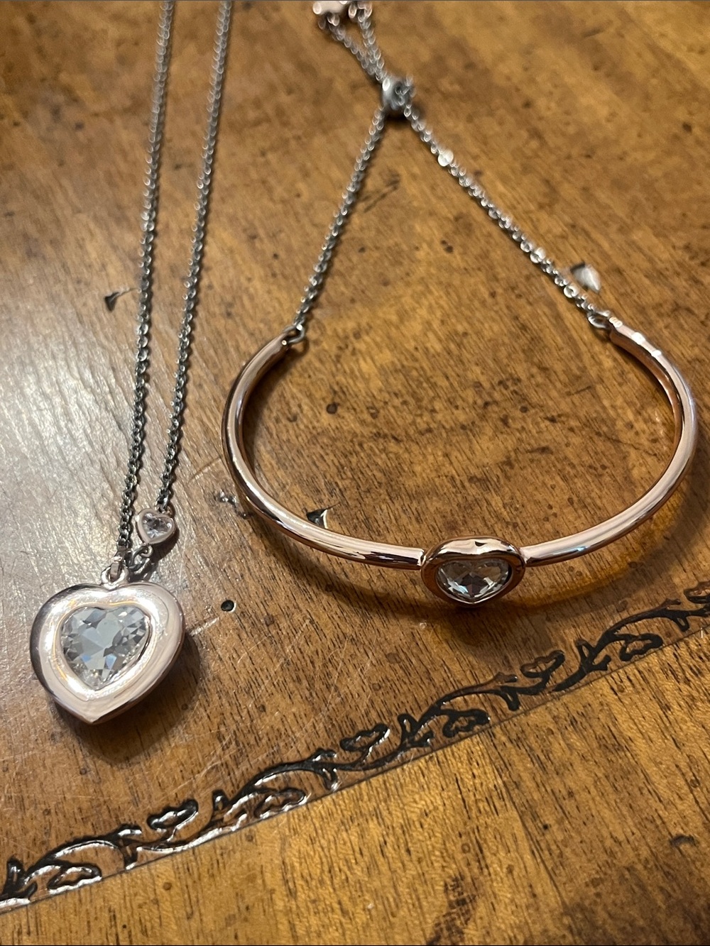 WHBM necklace and bracelet set